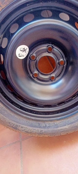 Neumático Michelin Energy 205/55 R16 con llanta