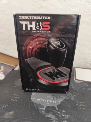 Thrustmaster Sparco TS-XW con pedales y Shifter