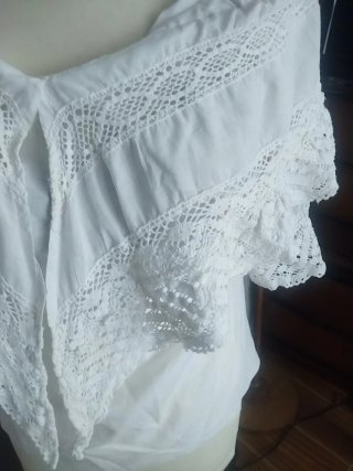 Camisola huertana encaje blanco talla única
