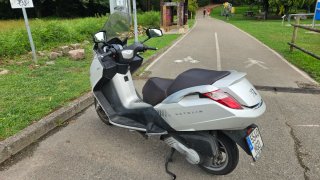 Peugeot Satelis 125cc Plata
