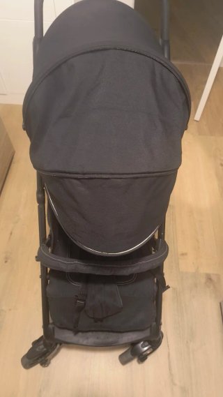 Silla de paseo negra Joie