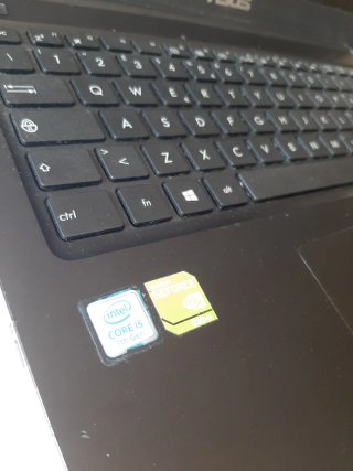 Computer Asus F556U