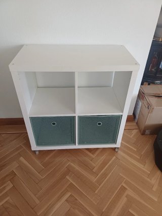 Juguetero con ruedas y dos cestas. Lack de ikea