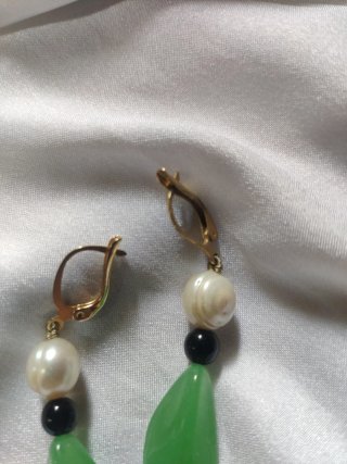 Orecchini vintage perla fiume verdi