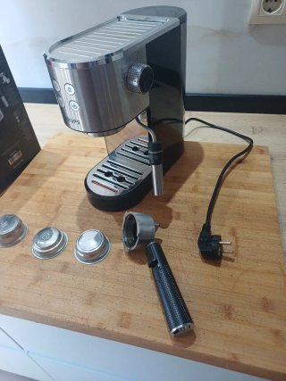 Cafetera Krups Plata