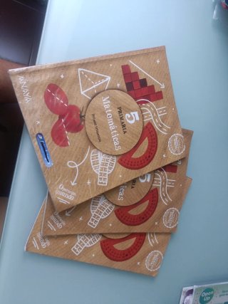 Libro de texto Matemáticas 4° Primaria.