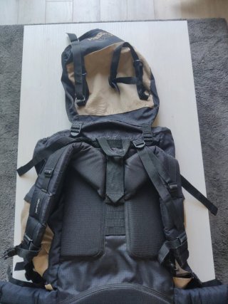 Mochila IMCASE beige y negra