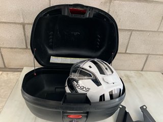 Baúl GIVI SIMPLY 40 L