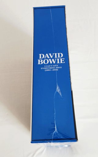 David Bowie - I can't give... Box 18 LP a estrenar