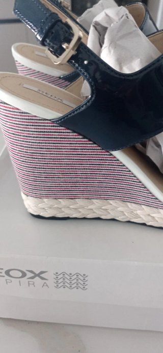 Sandalia cuña Geox mujer