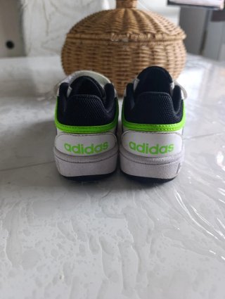 Deportivas niño Adidas Talla 23