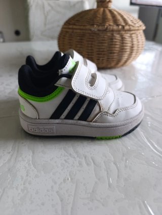 Deportivas niño Adidas Talla 23