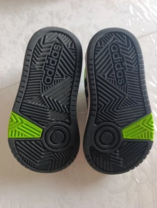 Deportivas niño Adidas Talla 23