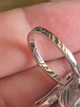 Anillo Guess Mariposa Dorado y Plateado 925