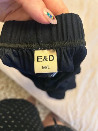 Pantalón Culotte Plisado Negro Talla M/L
