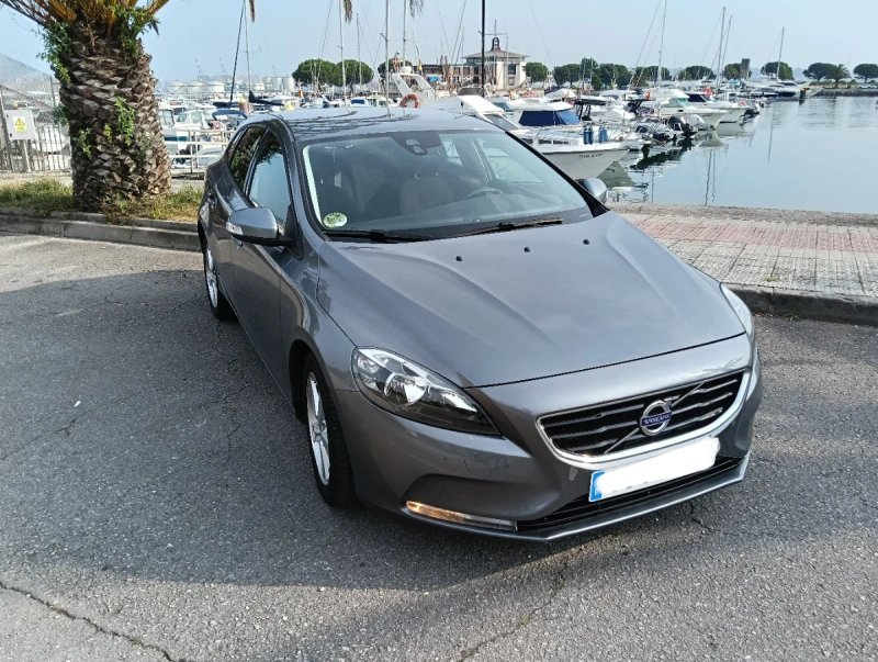 Volvo V40 2015 - foto 1