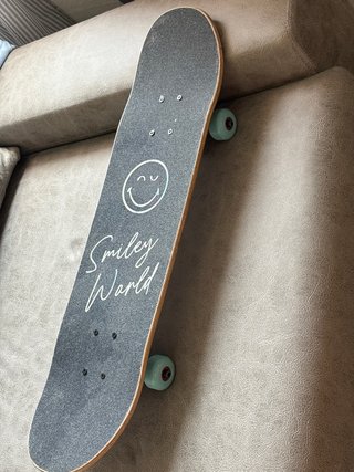 Skate Holográfico Smiley World