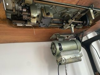 Máquina de coser industrial Alfa 127-676