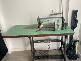 Máquina de coser industrial Alfa 127-676