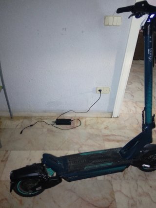 Patinete eléctrico  cecotec bongo y65