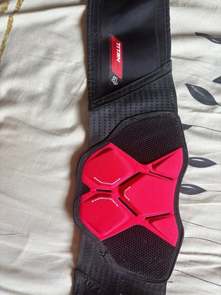 Protector Motocross Fox Titan Negro/Rojo