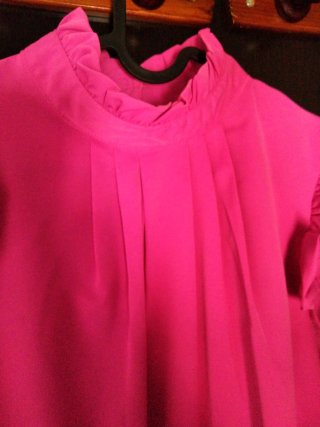 Blusa rosa talla L/XL con volantes