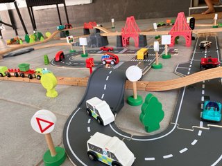 Tren de madera Ikea ampliado
