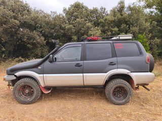 Nissan Terrano II 1998