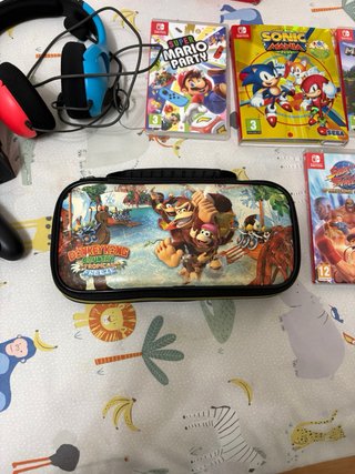 Nintendo Switch OLED Roja y Azul