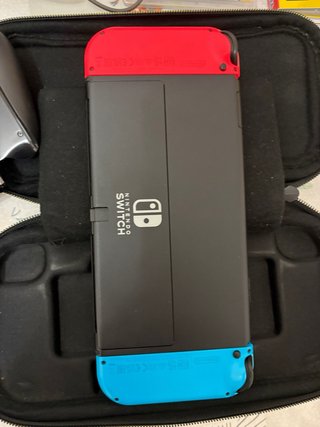 Nintendo Switch OLED Roja y Azul