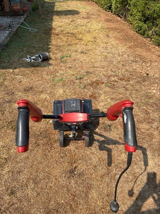 Motoazada Eléctrica Roja y Negra
