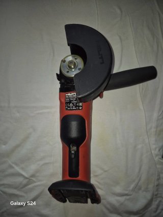 AMOLADORA HILTI AG 125-A22. Radial + Cargador C 4/