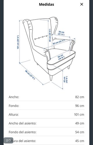 Sillón orejero STRANDMON con reposapiés