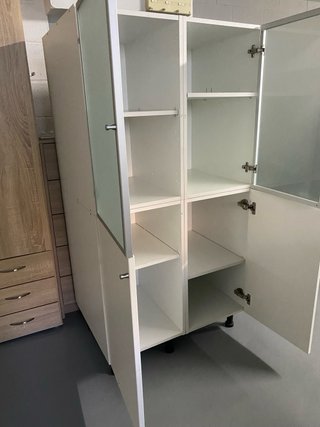 Mueble 4 puertas (2 cristal)