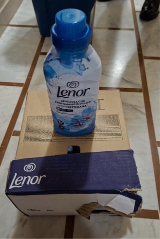 Lenor 8 pezzi - 216 lavaggi