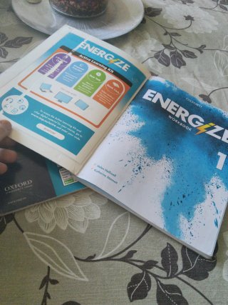 Energize 1 Students Book y workbook (Spain)