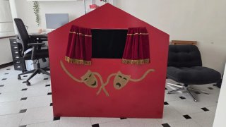 Teatrillo de guiñol de madera plegable