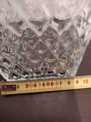Botella antigua vidrio tallado con tapón