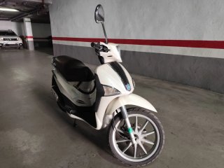 Piaggio Liberty Beige/Plata Scooter