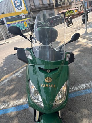 Yamaha Xmax 250