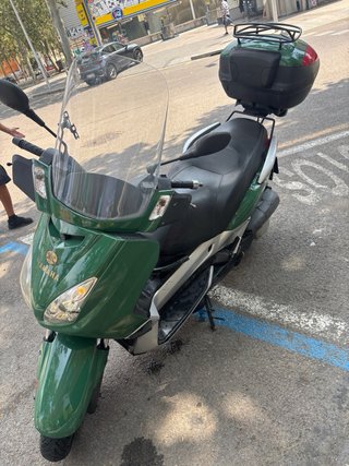 Yamaha Xmax 250