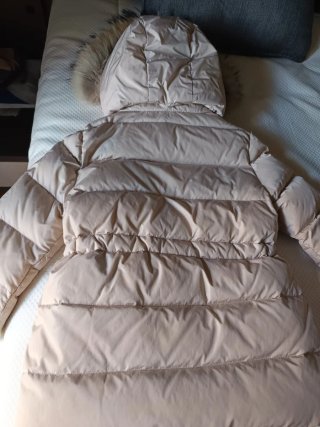 Plumífero niño beige con capucha TALLA 2-4