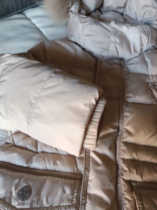 Plumífero niño beige con capucha TALLA 2-4