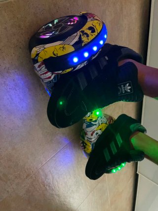 Hoverboard con luces LED y diseño