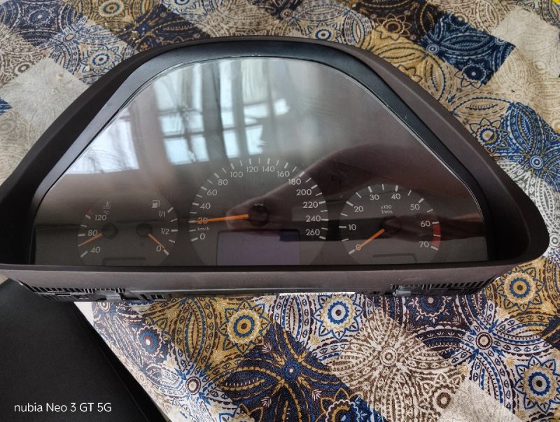 Mercedes-Benz  CLK 2001 - foto 1