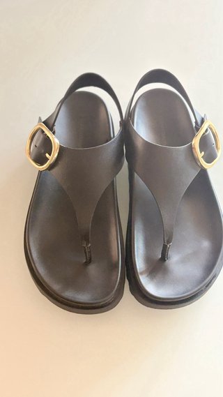 Sandalias plataforma Stradivarius negras