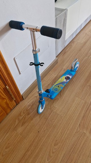 Patinete infantil azul 4-6 años