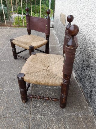 Sillas de madera con asiento de enea