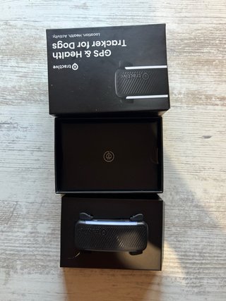 Tractive GPS & Health Tracker Perros Negro