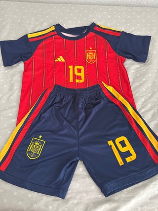 Equipación España 19